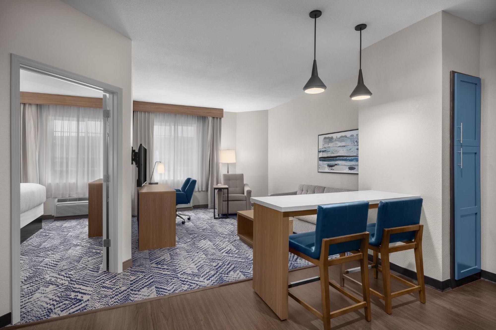 Candlewood Suites Alexandria By Ihg Exterior foto