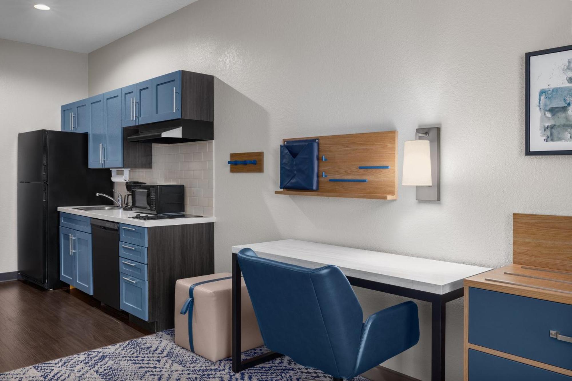 Candlewood Suites Alexandria By Ihg Exterior foto